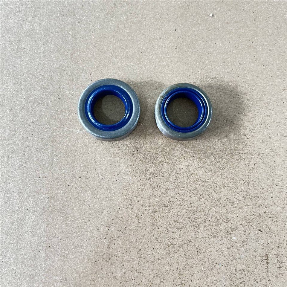 TS420 Oil Seal 15X24X7 13.9X26.2X6.8 factory